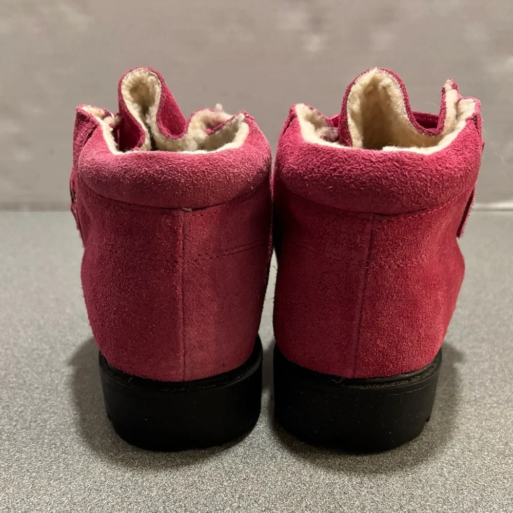 Pediped Jackie Fuchsia girl's‎ boots. SZ 2.5/3 Fleece lined Velcro closure